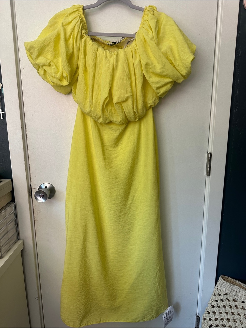 ASOS Design Yellow Off Shoulder Maxi Dress US 4 Puff Sleeve Ruffle Textured Dres